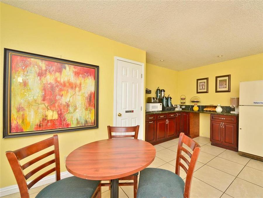 Quality Inn Kettleman City Near Hwy 41 Екстер'єр фото
